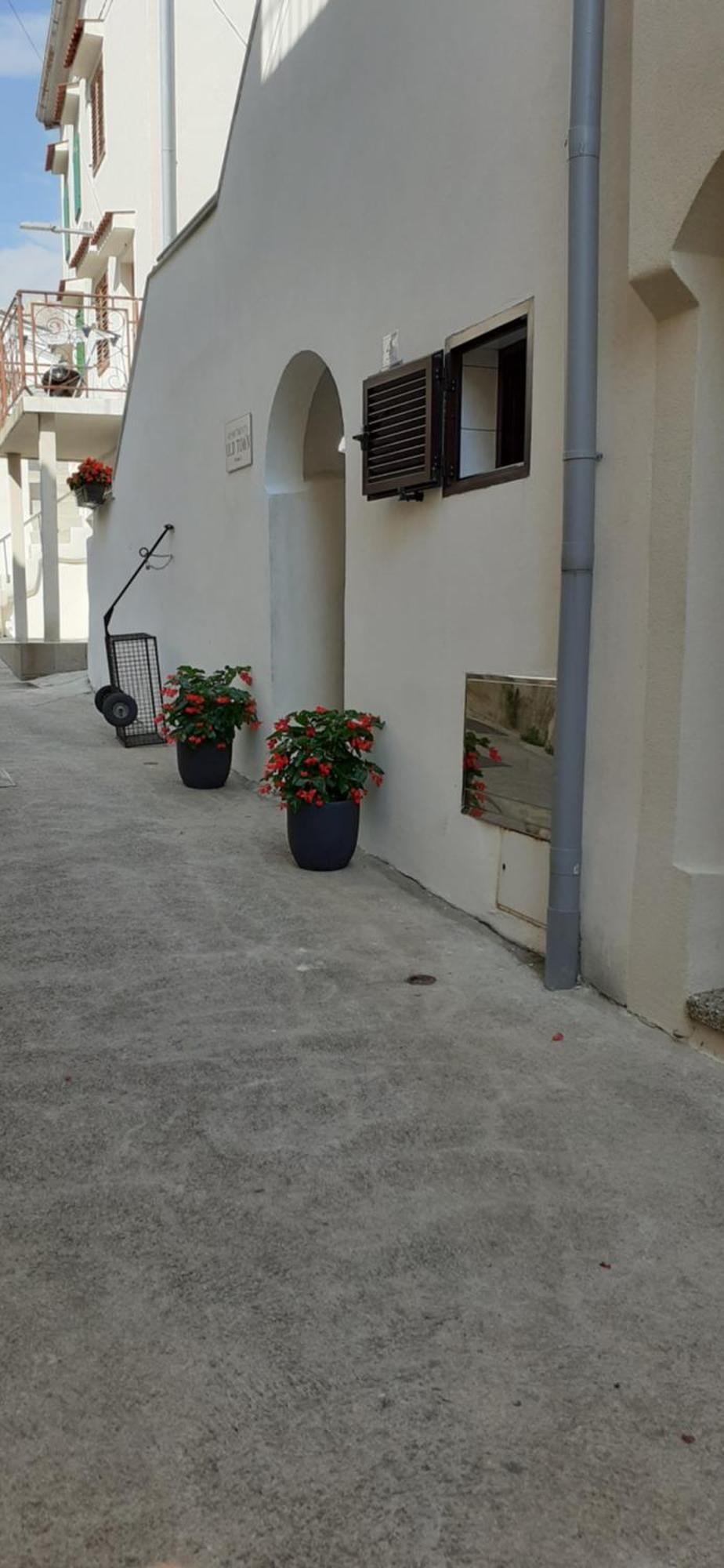 Old Town Baska Apartment Exterior photo